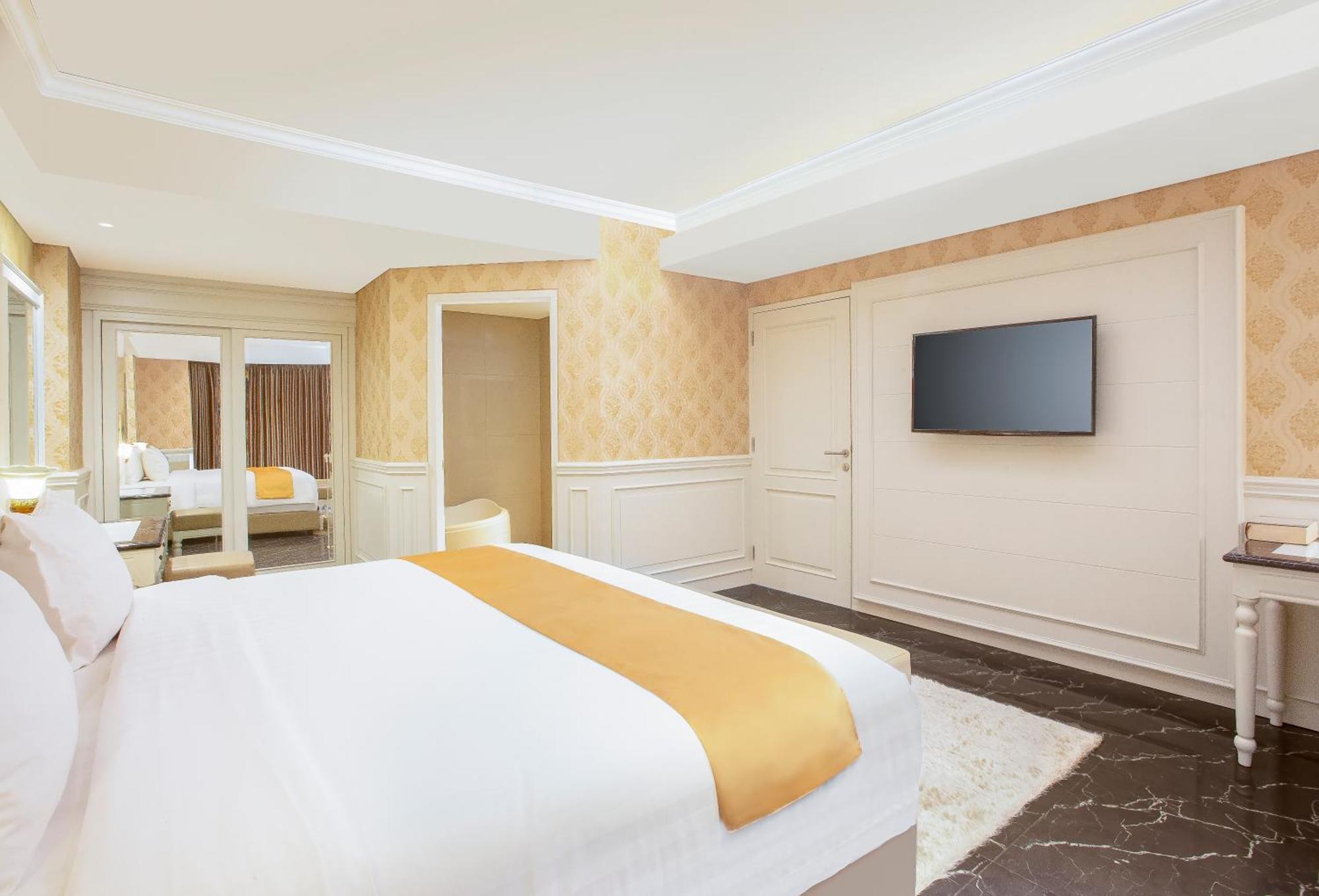 Grand Rohan Jogja Baturetno Zewnętrze zdjęcie